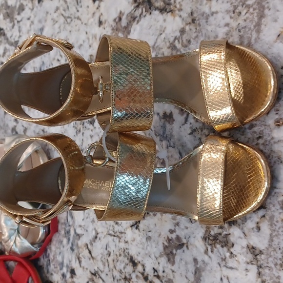 Michael Kors Amos Gold Leather & Hardware Sandals Slide Shoes Heels Pump NEW - Picture 7 of 17